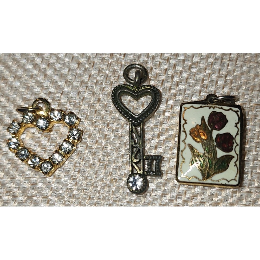 VTG Style Heart Key Floral Enamel Charm Trio Rhinestone Gold Silver Tone